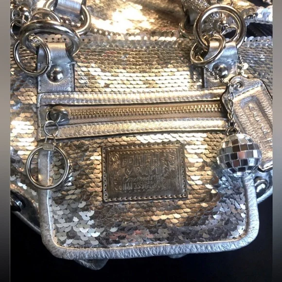 Auth Coach Poppy Silver Sequin Spotlight Tote Bag Medium Great Condition Vintage - Picture 4 of 17
